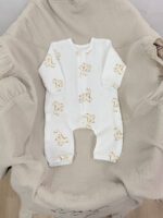 Muslin kombinezon za bebe s uzorkom žirafa hrvatska proizvodnja